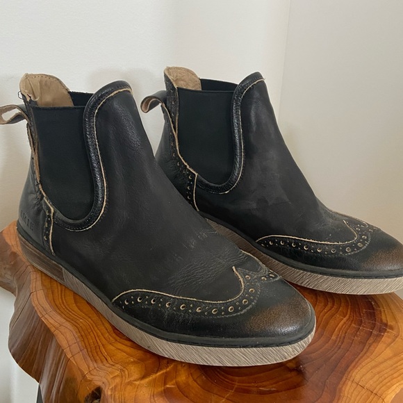 Dkode Portugal Leather black Chelsea boot - Picture 1 of 6